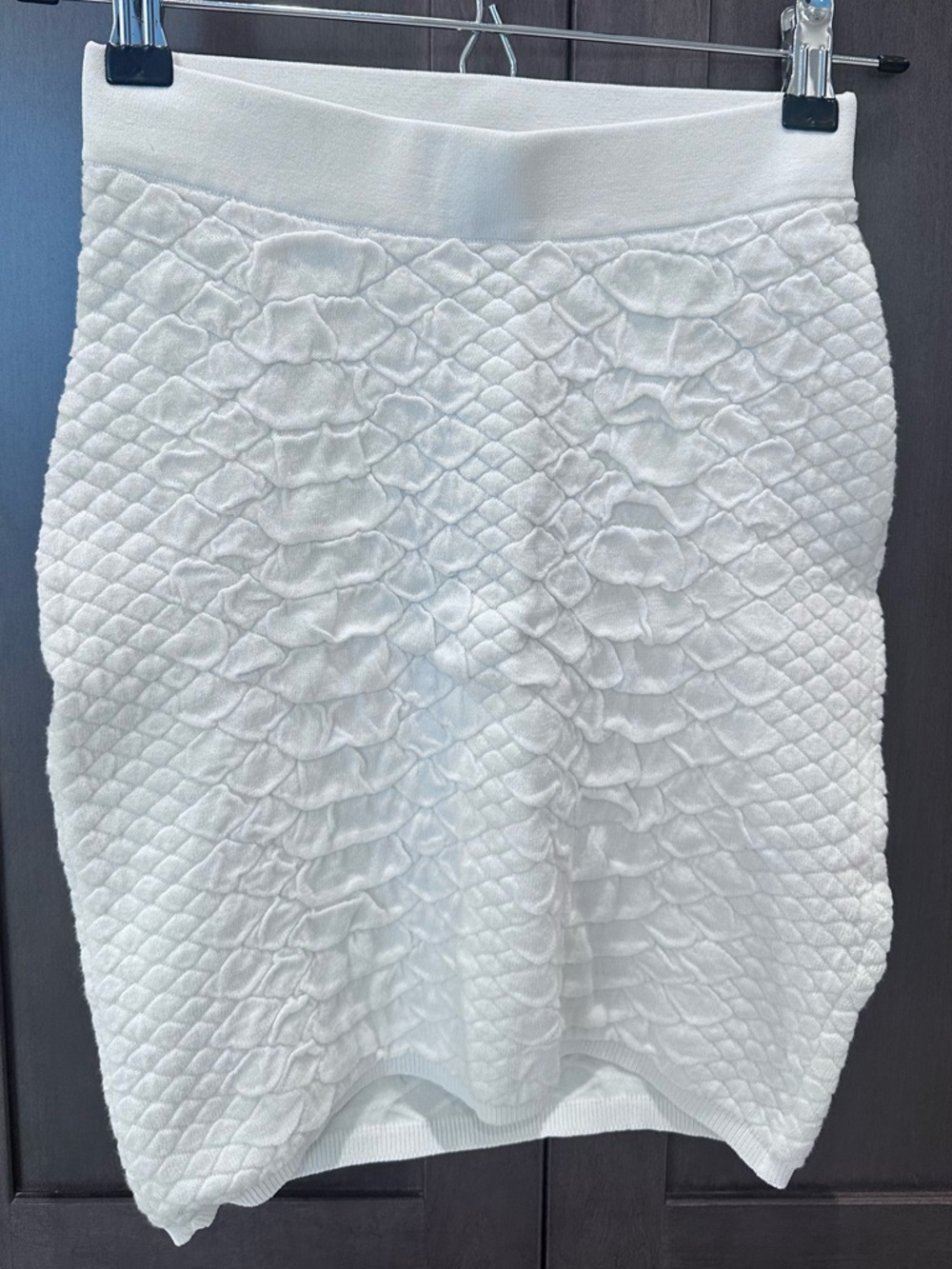 GUESS White Textured skirt